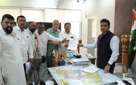 एसआयआर प्रक्रियेत उर्दू भाषिक मदतनीस नेमा; राष्ट्रवादी काँग्रेसचे अल्पसंख्याक विभागाचे शहर जिल्हाध्यक्ष इरफान शेख अफसर यांचे जिल्हाधिकाऱ्यांना निवेदन