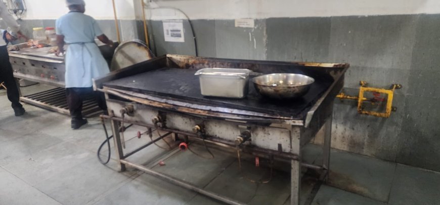 वाळूजमधील सोडेक्सो कॅन्टीनचा अन्न परवाना निलंबित; तपासणीत ४४ टक्के गुण, गंभीर अनियमितता उघड