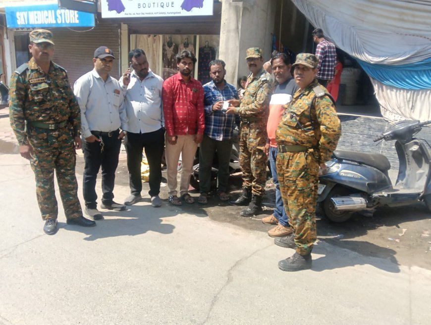 पाणी वाया घालवाल तर खिसा होणार रिकामा! नळाला तोटी नाही, रस्त्यावर पाणी सोडले तर मनपाचा दणका; आरेफ व हिलाल कॉलनीत दोघांवर दंड