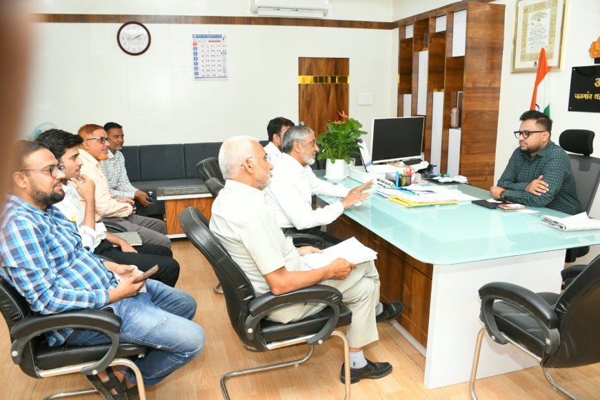 भंगार बाजारातील 117 दुकानदारांच्या पुनर्वसनाची मागणी; नुकसानभरपाईसाठी एपीसीआर-एकता संघटनेचे आयुक्तांना निवेदन