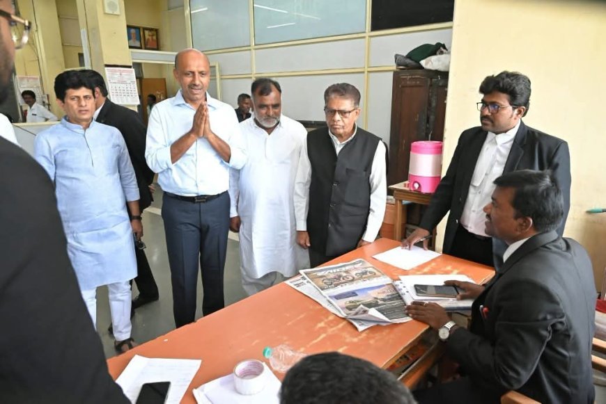 पदवीधरांचे प्रश्न, रोजगार आणि युवकांचे भविष्य; डॉ. प्रतापसिंह पाटील यांचा वकील बांधवांशी संवाद