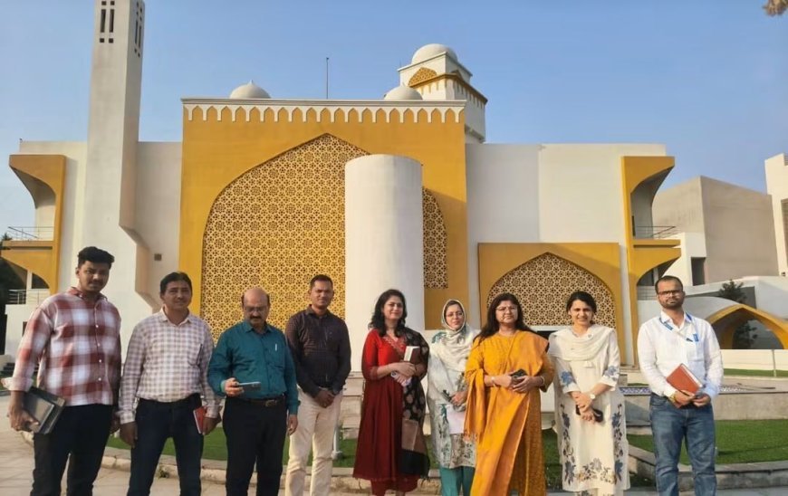हज यात्रेकरूंच्या सुविधांचा सचिव डॉ. माधवी खोडे चवरे यांनी घेतला आढावा; हज हाऊसची केली पाहणी
