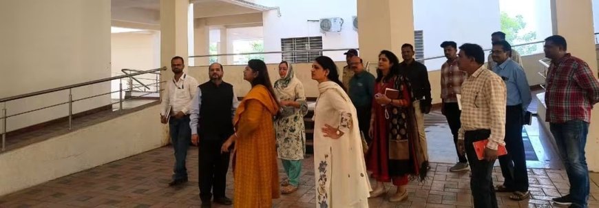 हज यात्रेकरूंच्या सुविधांचा सचिव डॉ. माधवी खोडे चवरे यांनी घेतला आढावा; हज हाऊसची केली पाहणी