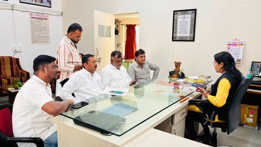 डॉ. प्रतापसिंह पाटील यांच्या प्रचारासाठी राष्ट्रवादी काँग्रेस शरदचंद्र पवार पक्षाची महाविद्यालयांना सदिच्छा भेट